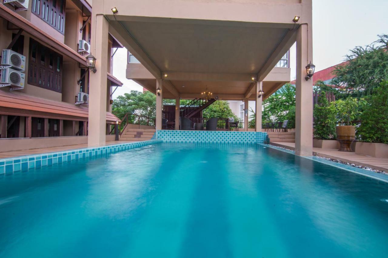 Sleep Terminal Hostel Chiang Mai Exterior photo