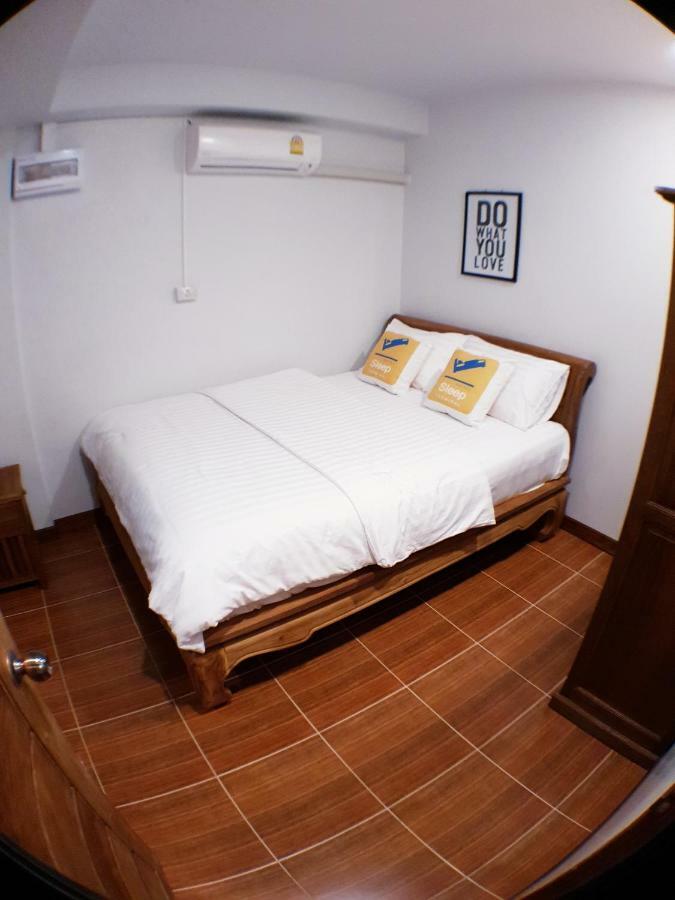 Sleep Terminal Hostel Chiang Mai Exterior photo