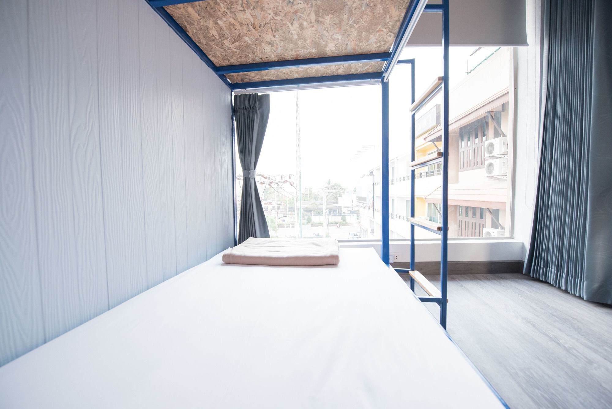 Sleep Terminal Hostel Chiang Mai Exterior photo